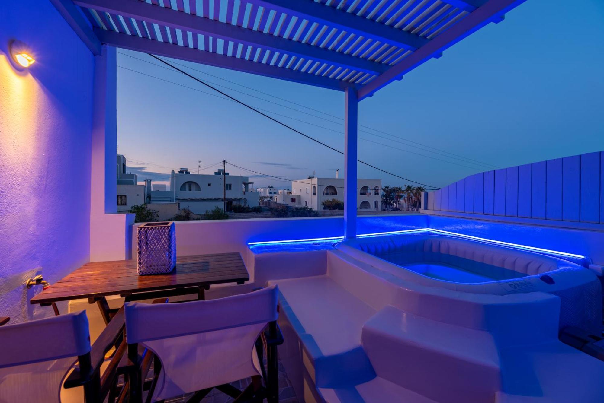 Aerenia Luxury Suites Karterádos Eksteriør bilde