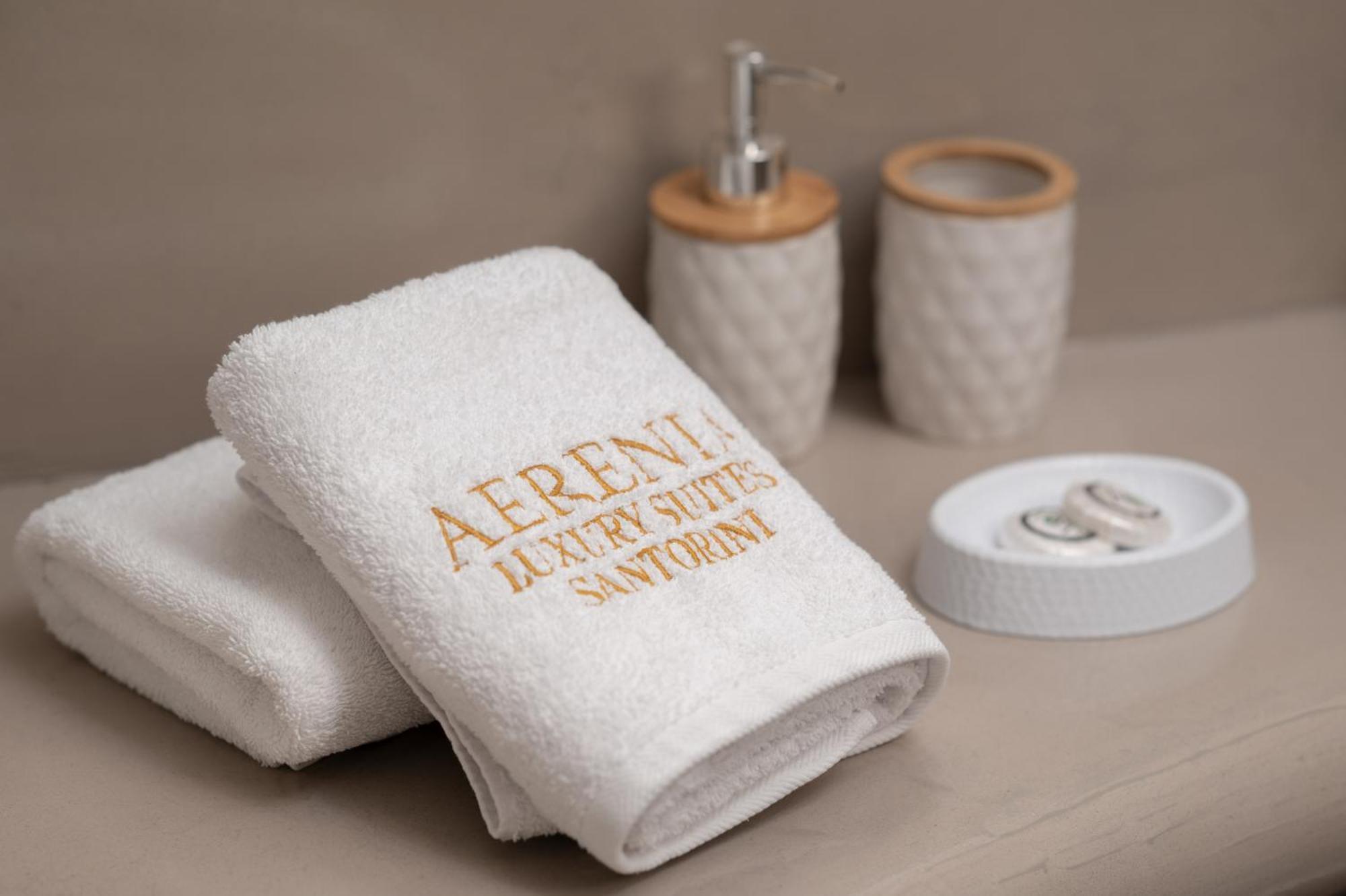 Aerenia Luxury Suites Karterádos Eksteriør bilde